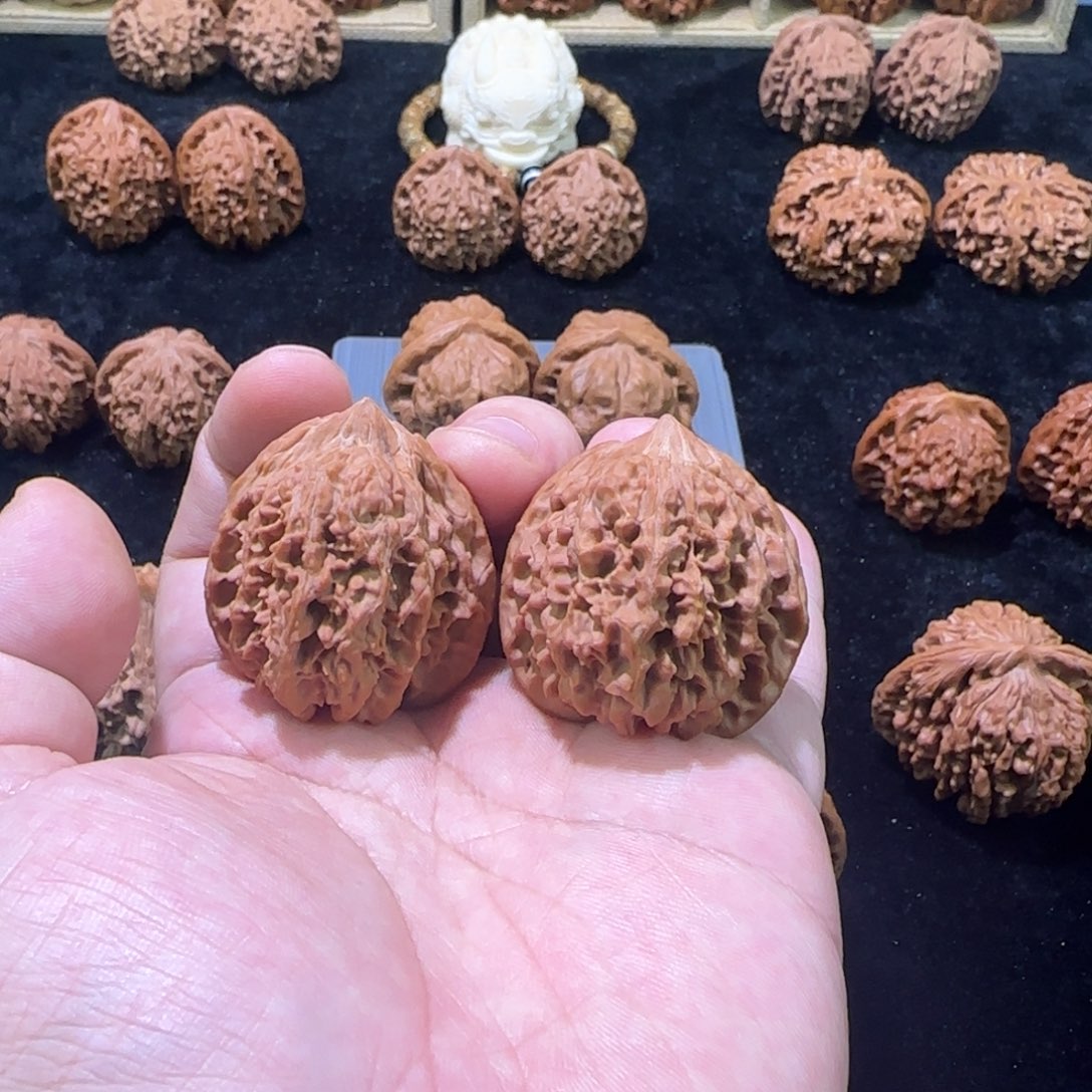 文玩核桃把件37百花山