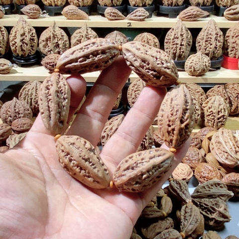 文玩核桃把件瓜条手串