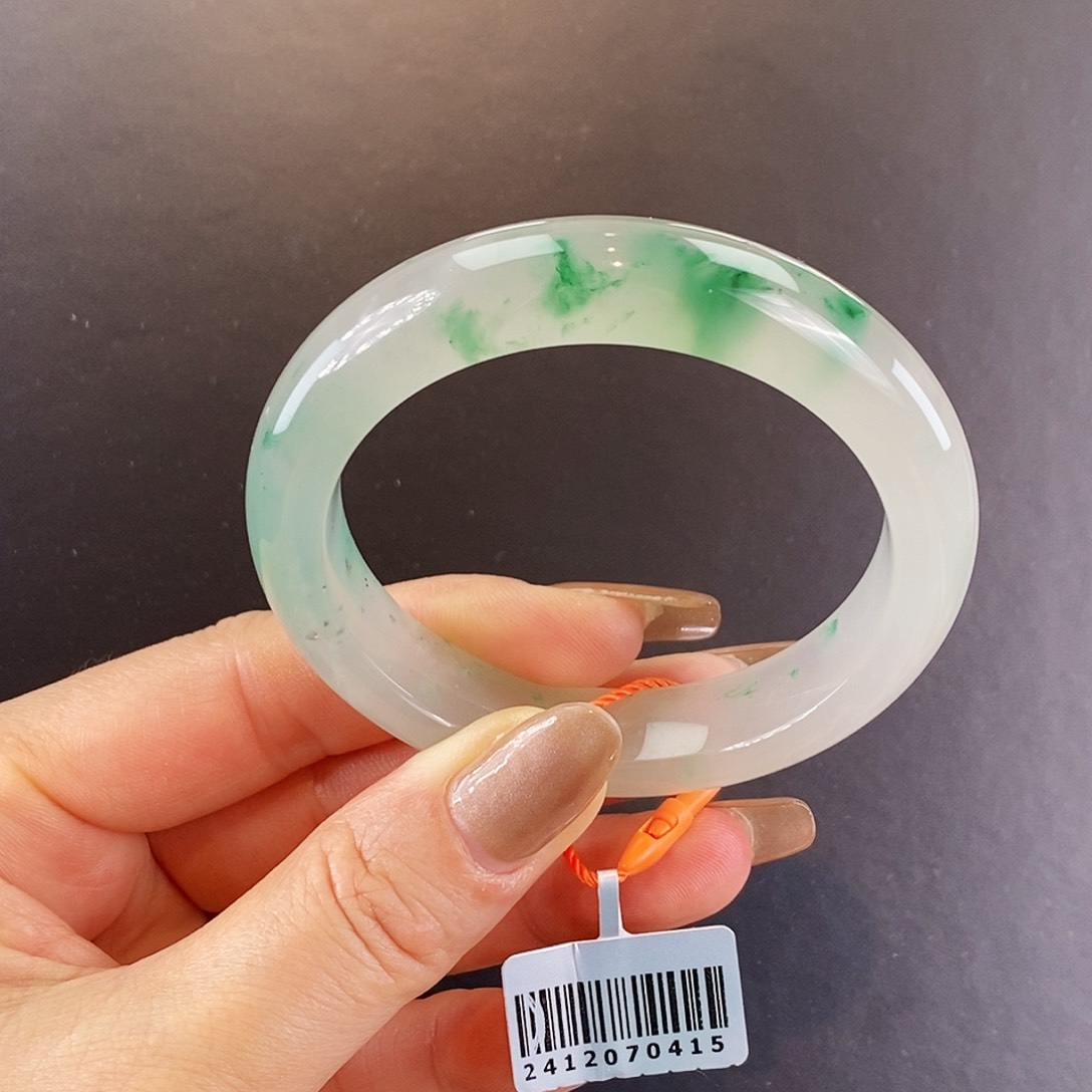 石英质玉手镯未镶嵌非洲翠手镯