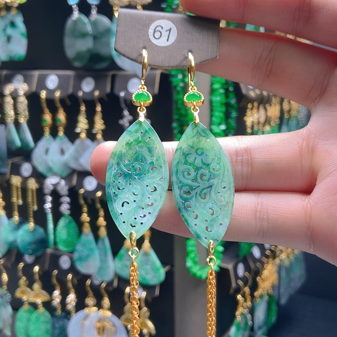 翡翠未镶嵌耳饰翡翠