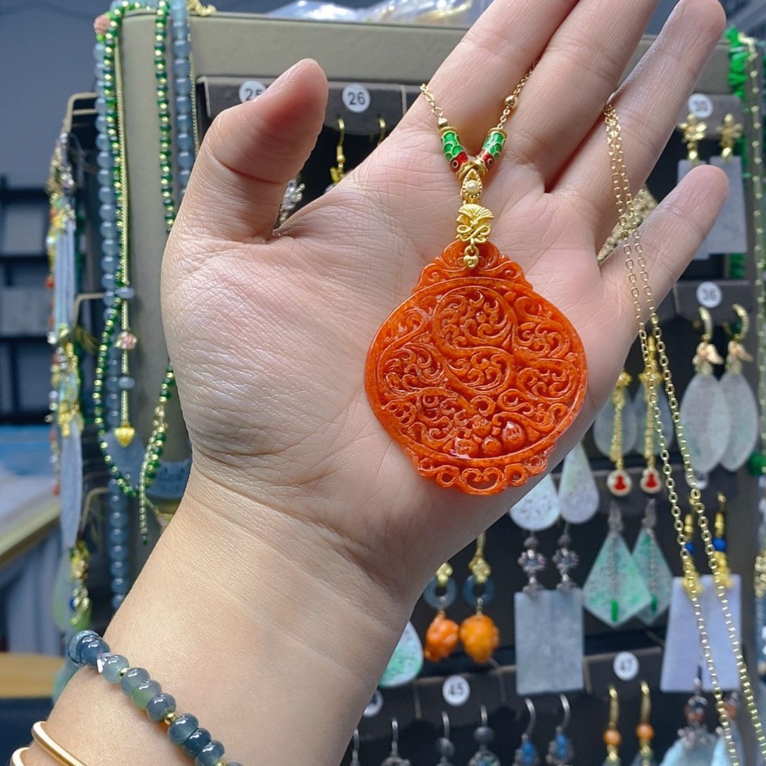 颈饰未镶嵌翡翠翡翠