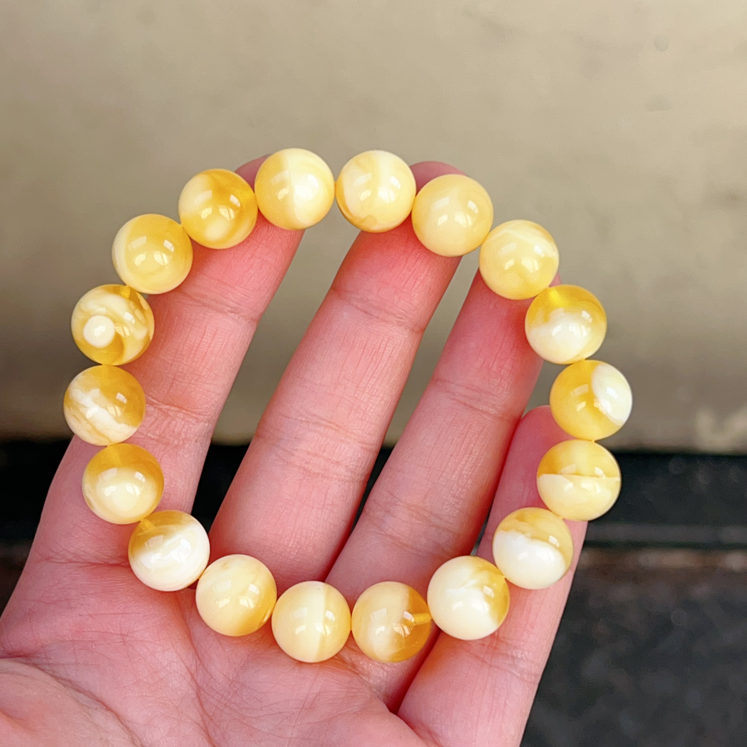 11mm+金白蜜蜡圆珠手串