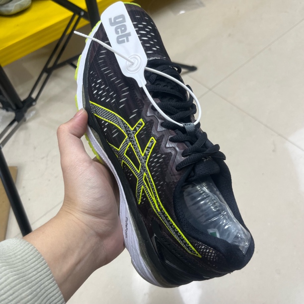 95新 maje 休闲鞋 烁95新/asics/40.5码