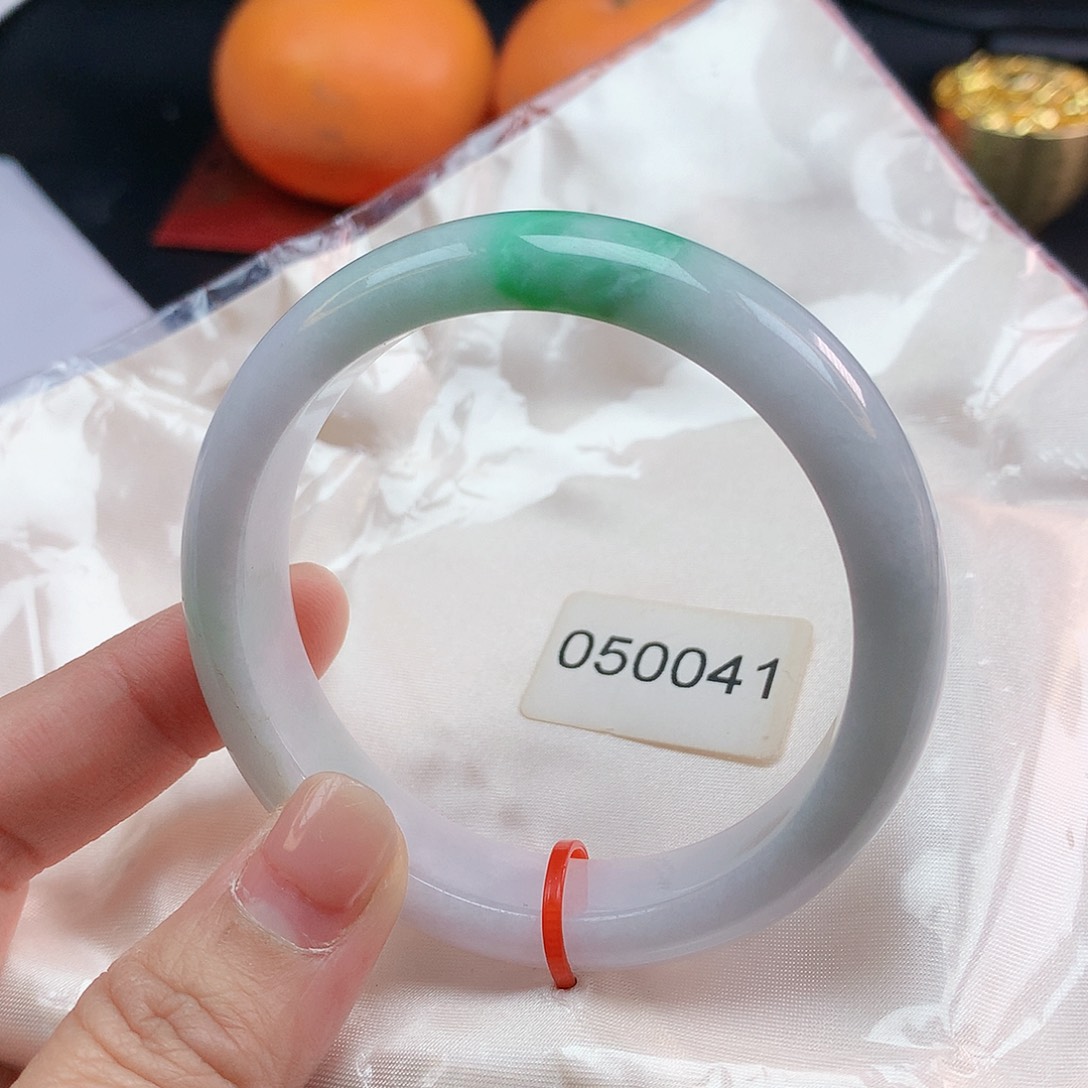 翡翠手镯未镶嵌56圈050041