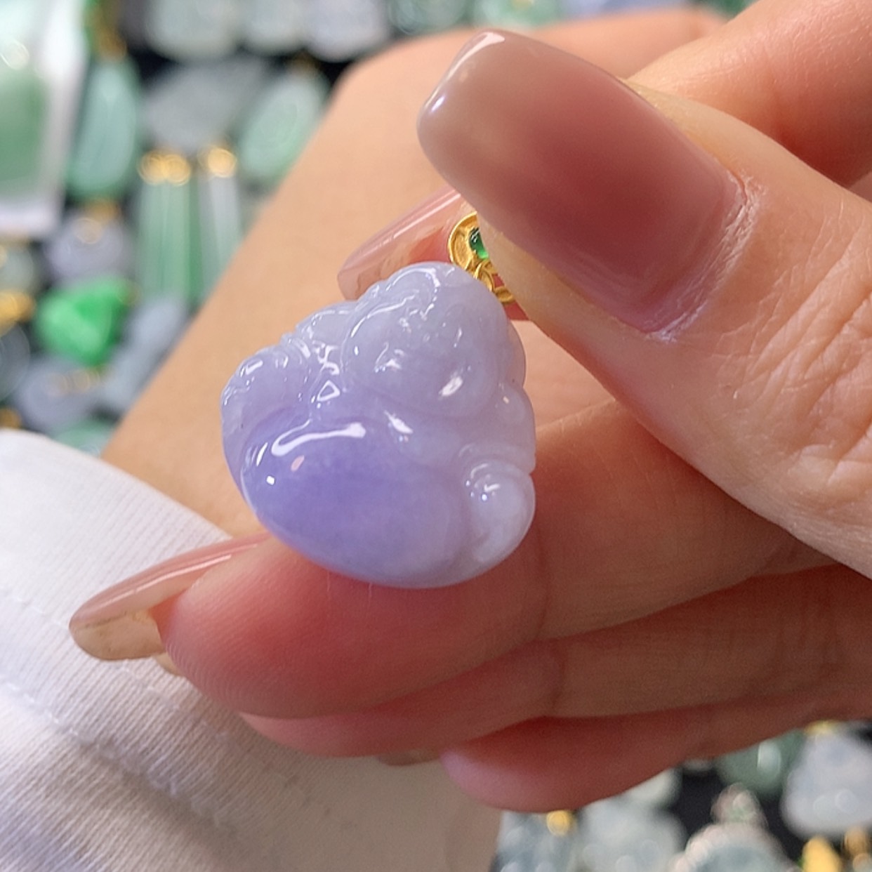 【闪购商品】翡翠吊坠(赠链)18K金镶嵌