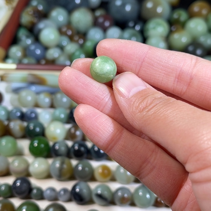 和田玉（糖玉）未镶嵌珠宝半成品12