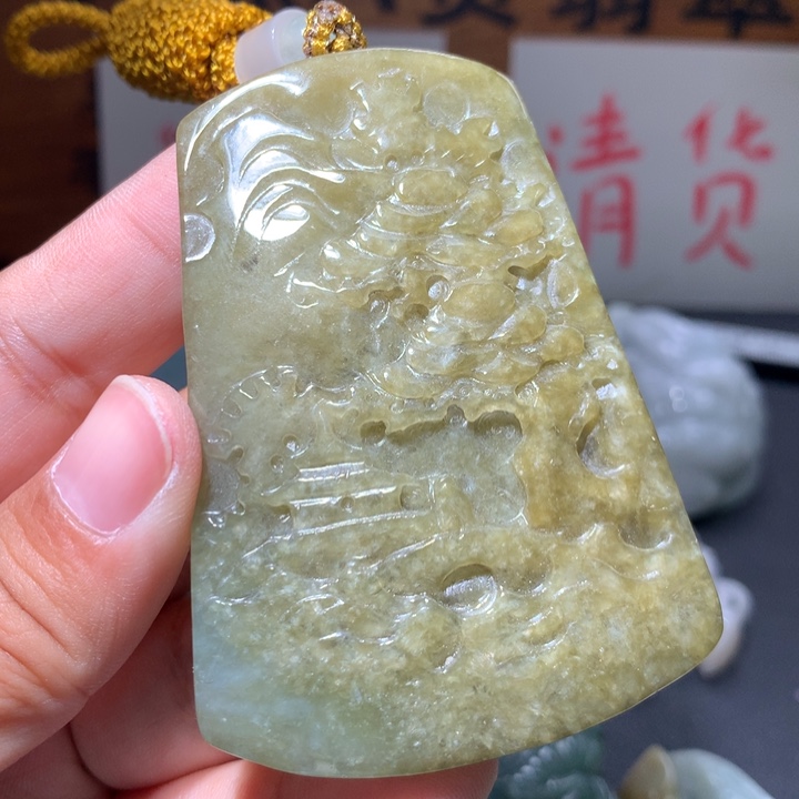 翡翠未镶嵌颈饰保真天然A货翡翠