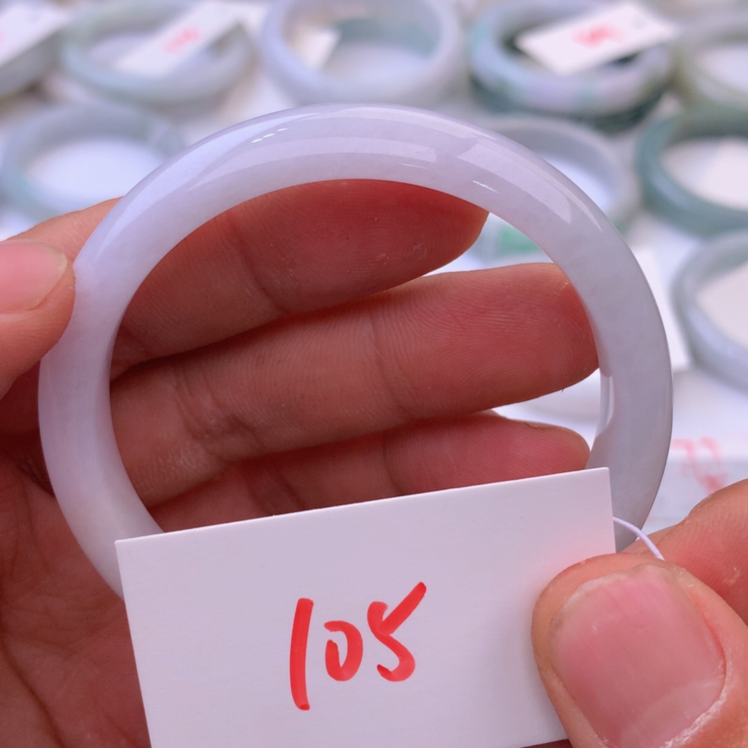 翡翠手镯未镶嵌4556665666999