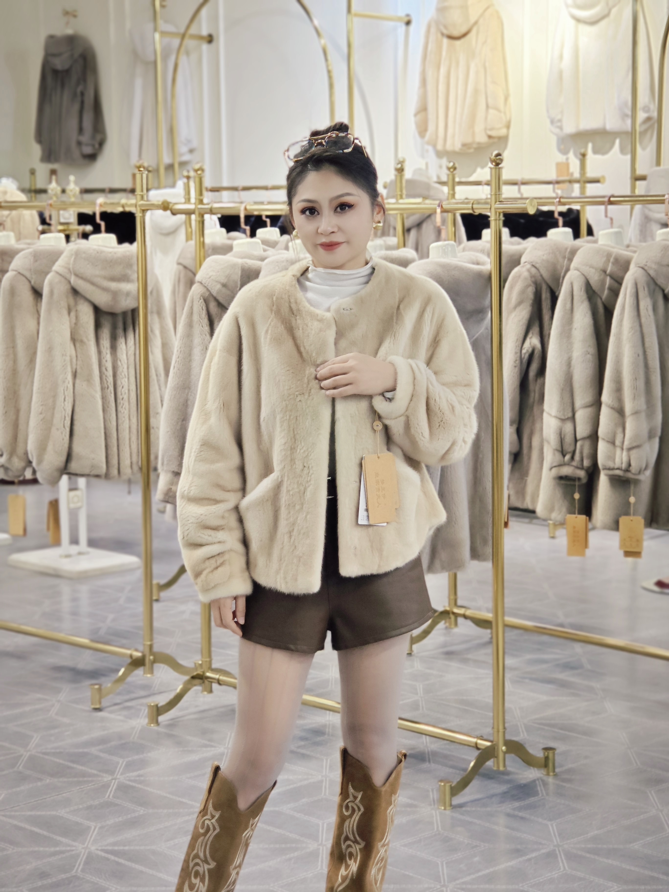 M1皇家贵夫人冬季设计师款女气质外套