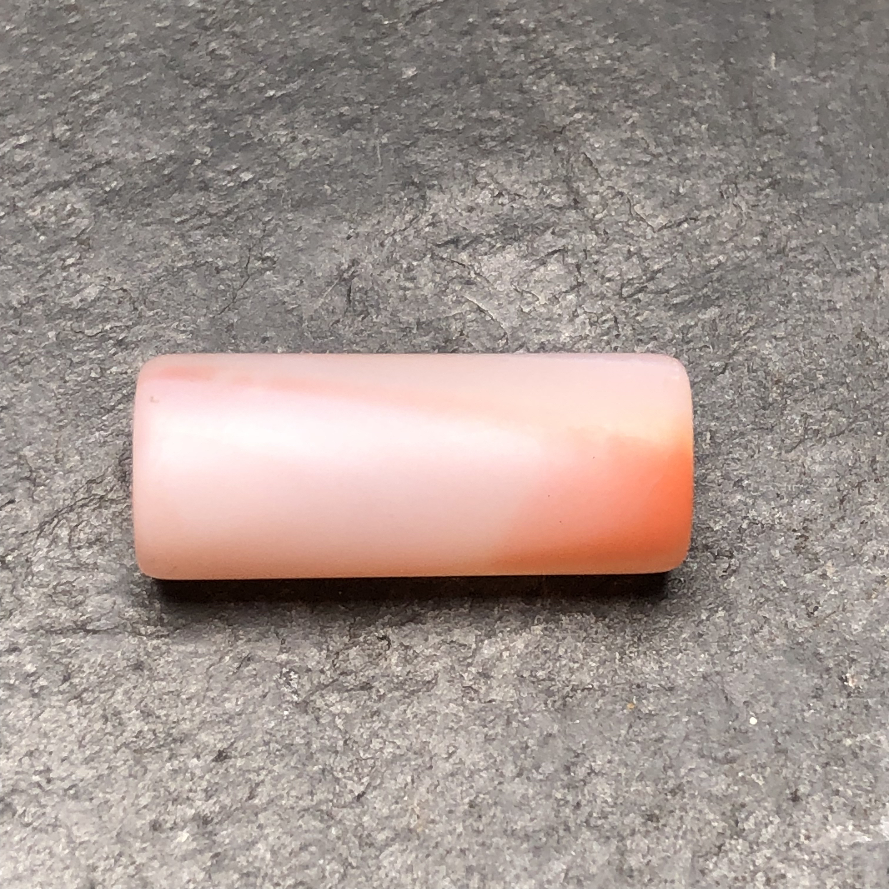 原矿川料南红玛瑙纯手工打磨尺寸19.8x8.2毫米