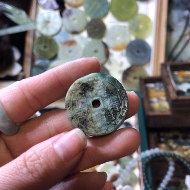 岫玉岫玉挂件未镶嵌