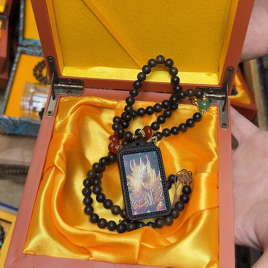 大叶紫檀（黑酸枝木类）