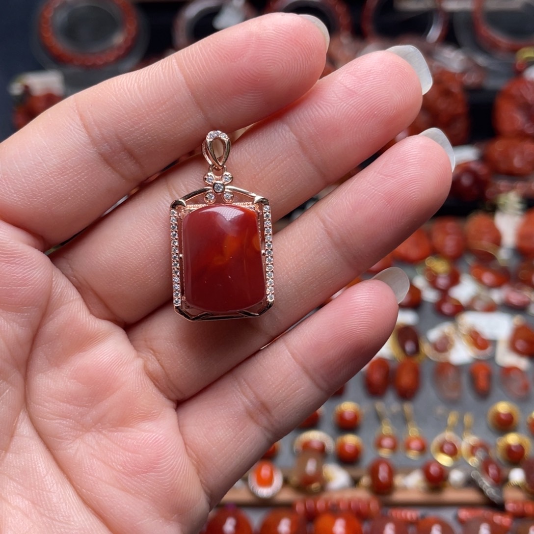 南红玛瑙银S925镶嵌无事牌