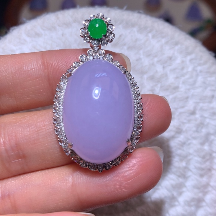 翡翠颈饰18K金镶嵌冰红春紫蛋面