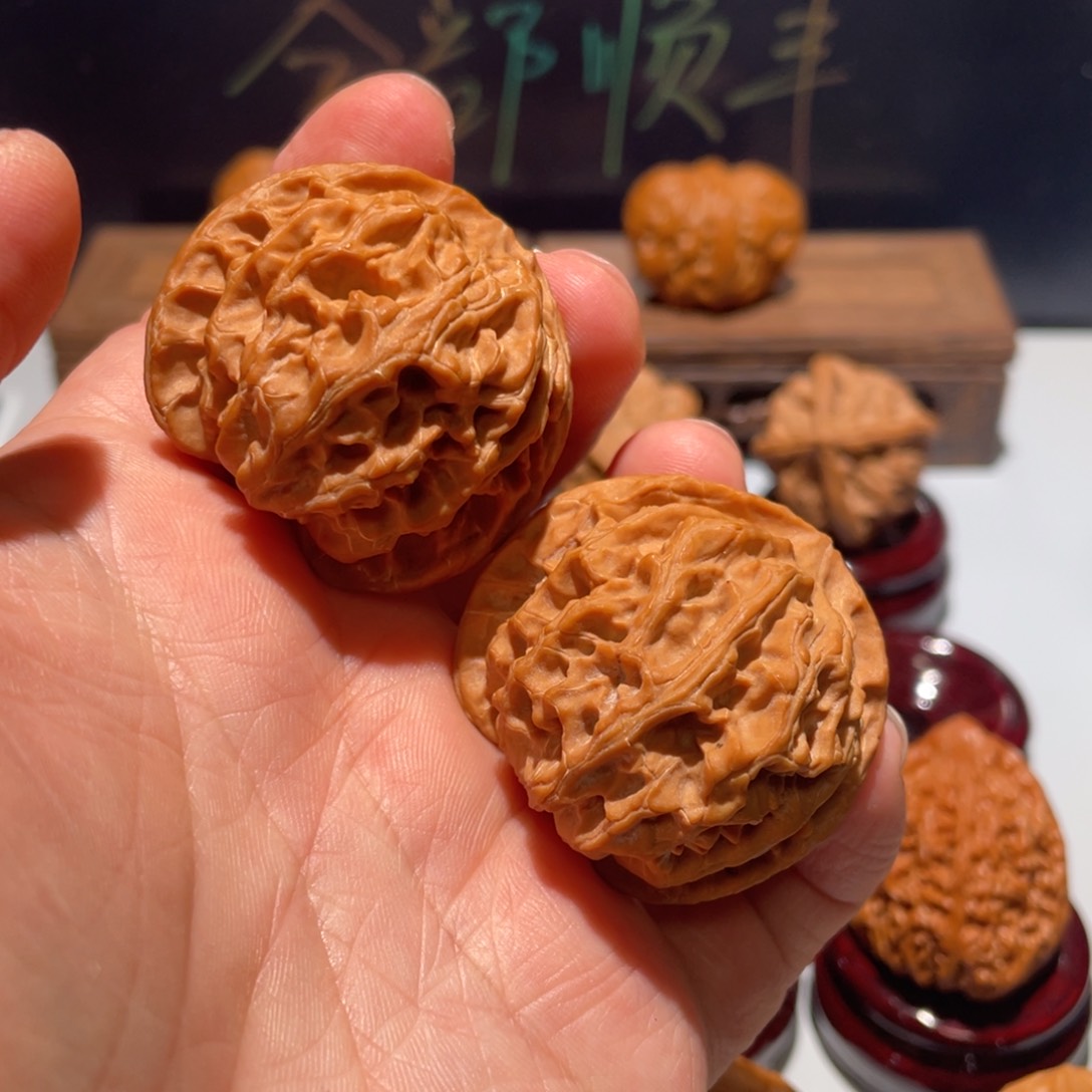 文玩核桃把件星*苹果园40全品