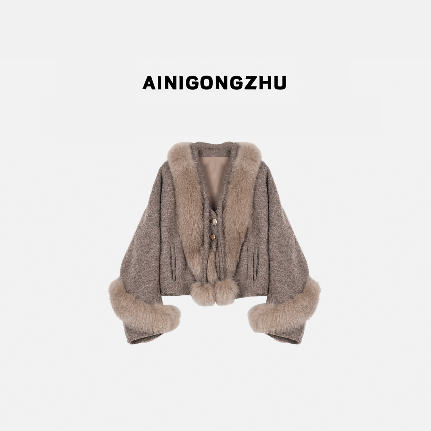 AINIGONGZHU/艾妮公主宽松慵懒风羊毛呢外套披肩外套狐狸毛N25927
