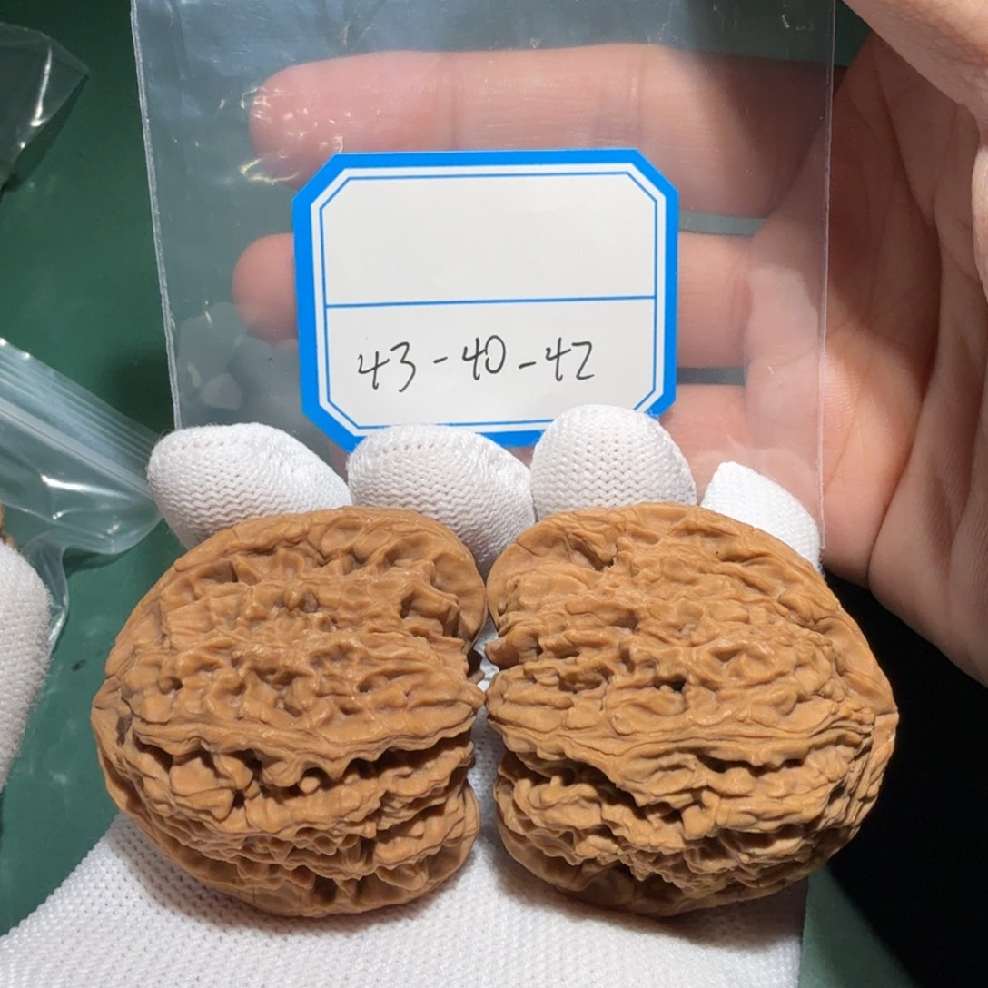 吊坠文玩核桃南疆18