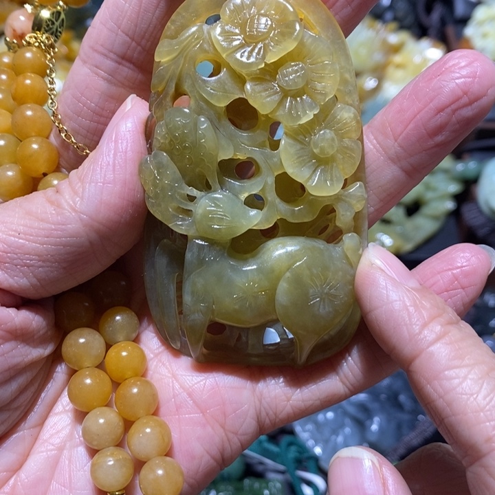 岫玉岫玉吊坠未镶嵌