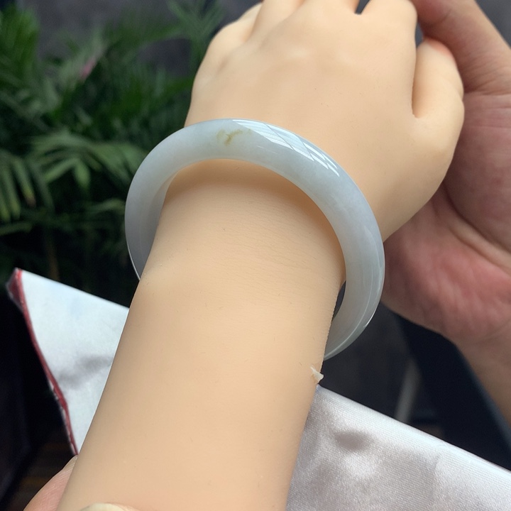 翡翠未镶嵌手镯纯天然缅甸A货翡翠手镯