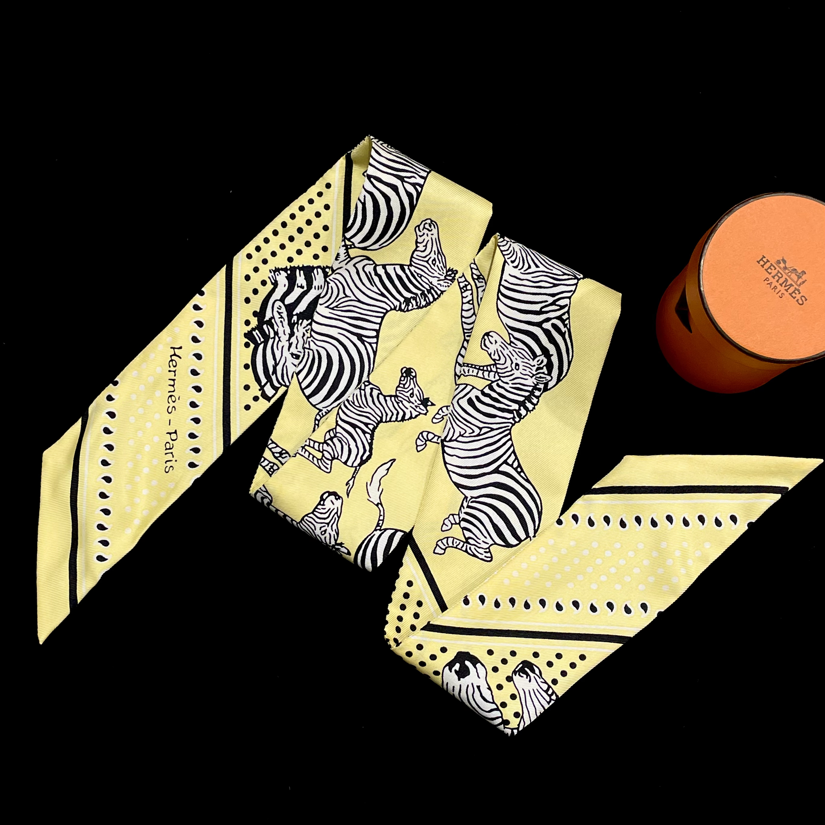 95新 Hermes/爱马仕 黄色斑马twilly丝巾全套97233129