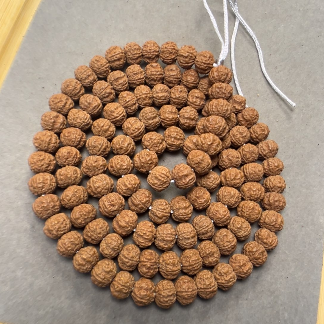 吊坠金刚菩提五星凹底梅花保手持10左右