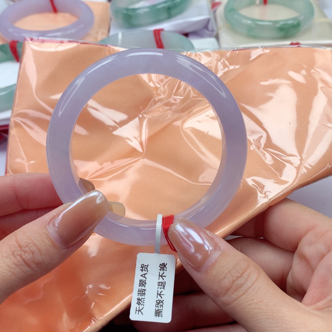 翡翠手镯未镶嵌58圈口 起冰少女心冰淡紫