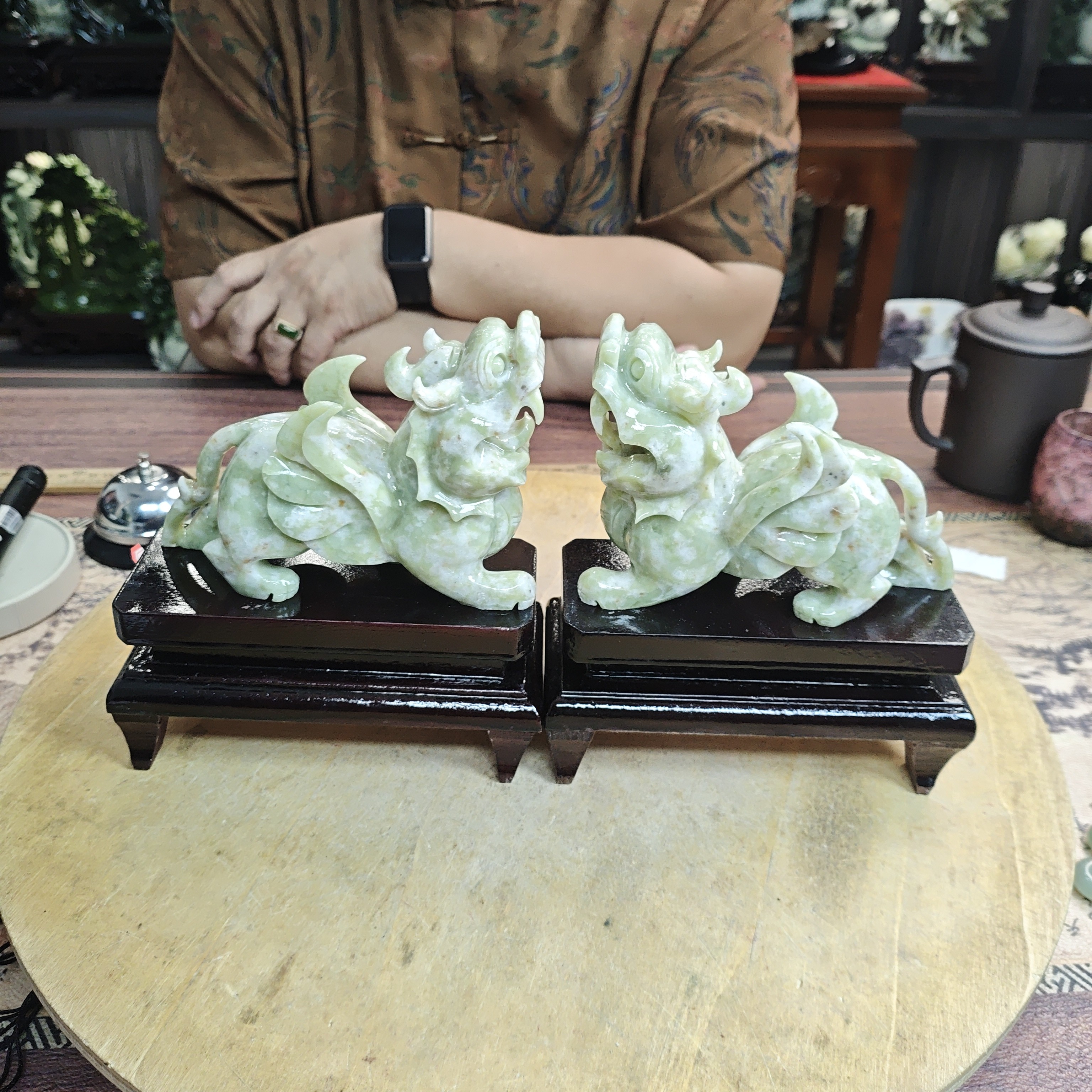 玉岫岩料手工雕刻居家装饰高端摆件一物一图1081