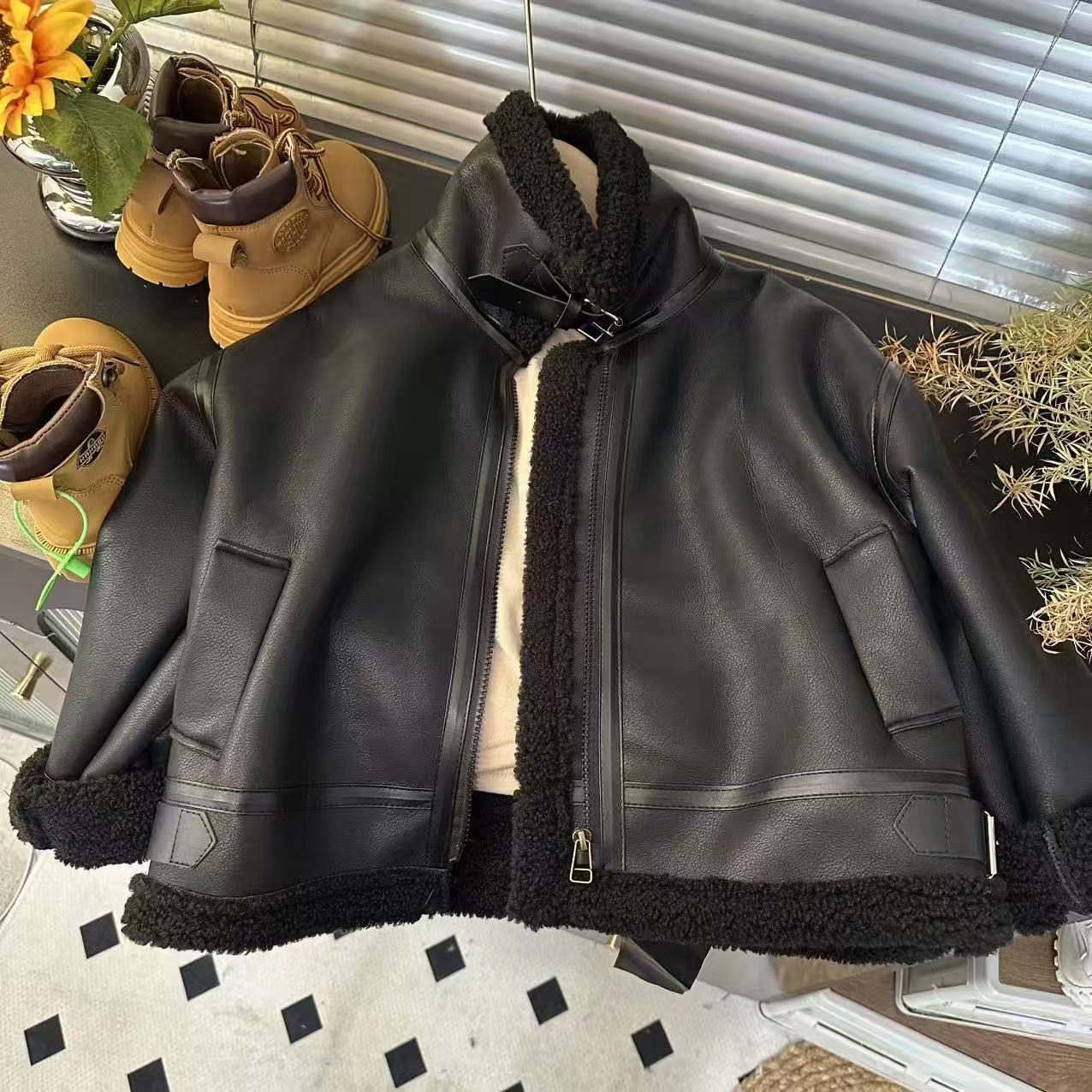 新款百搭PU皮衣儿童机车皮衣新款加绒加厚冬款休闲黑色复古宽松88