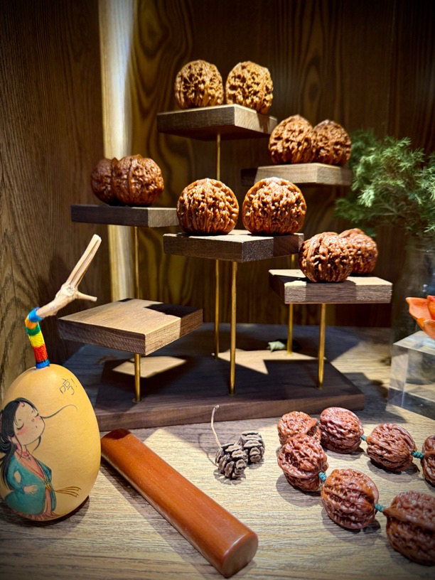 专拍，专拍手串核桃