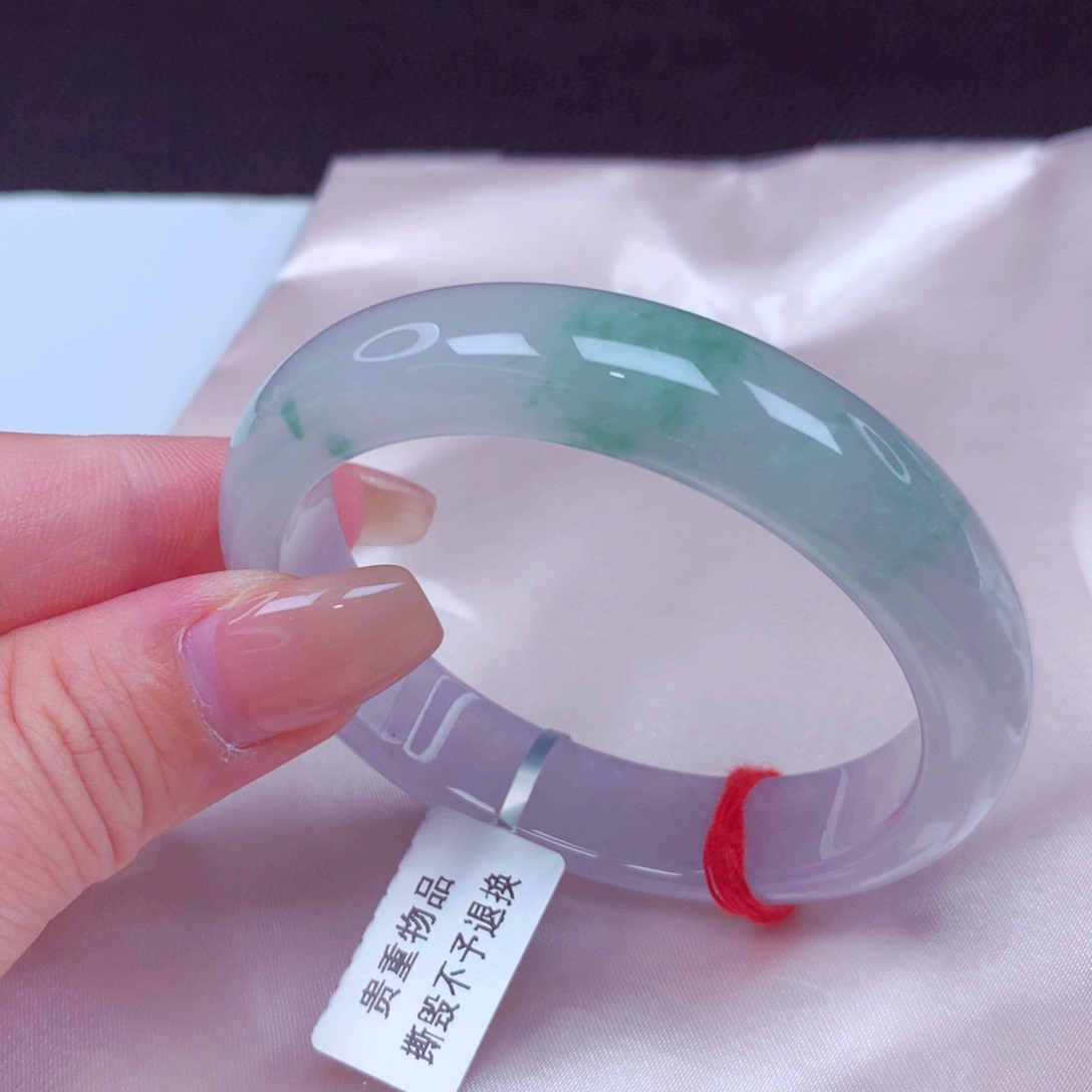 翡翠手镯未镶嵌手镯