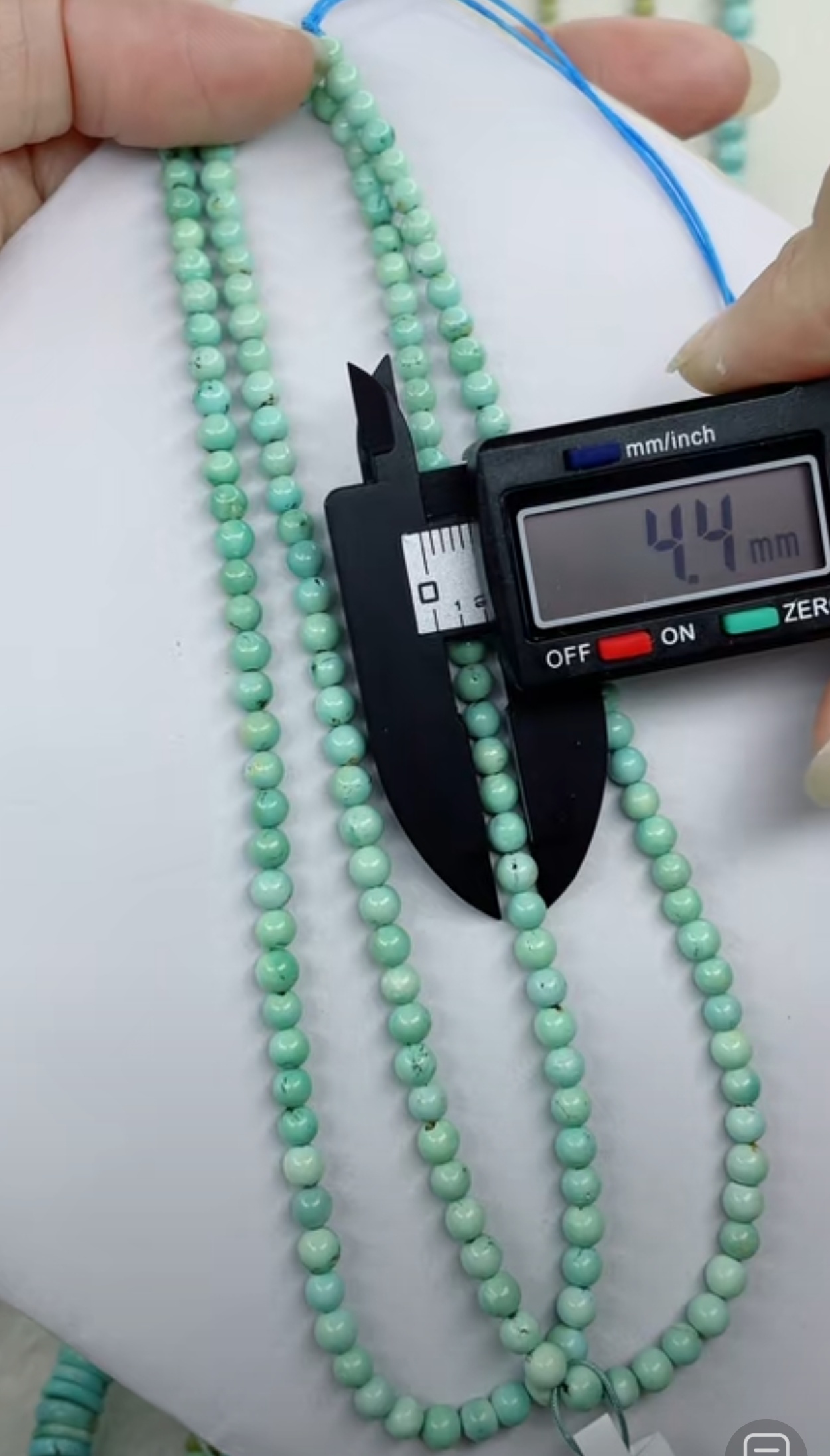 天然原矿绿松石米珠链卡4+