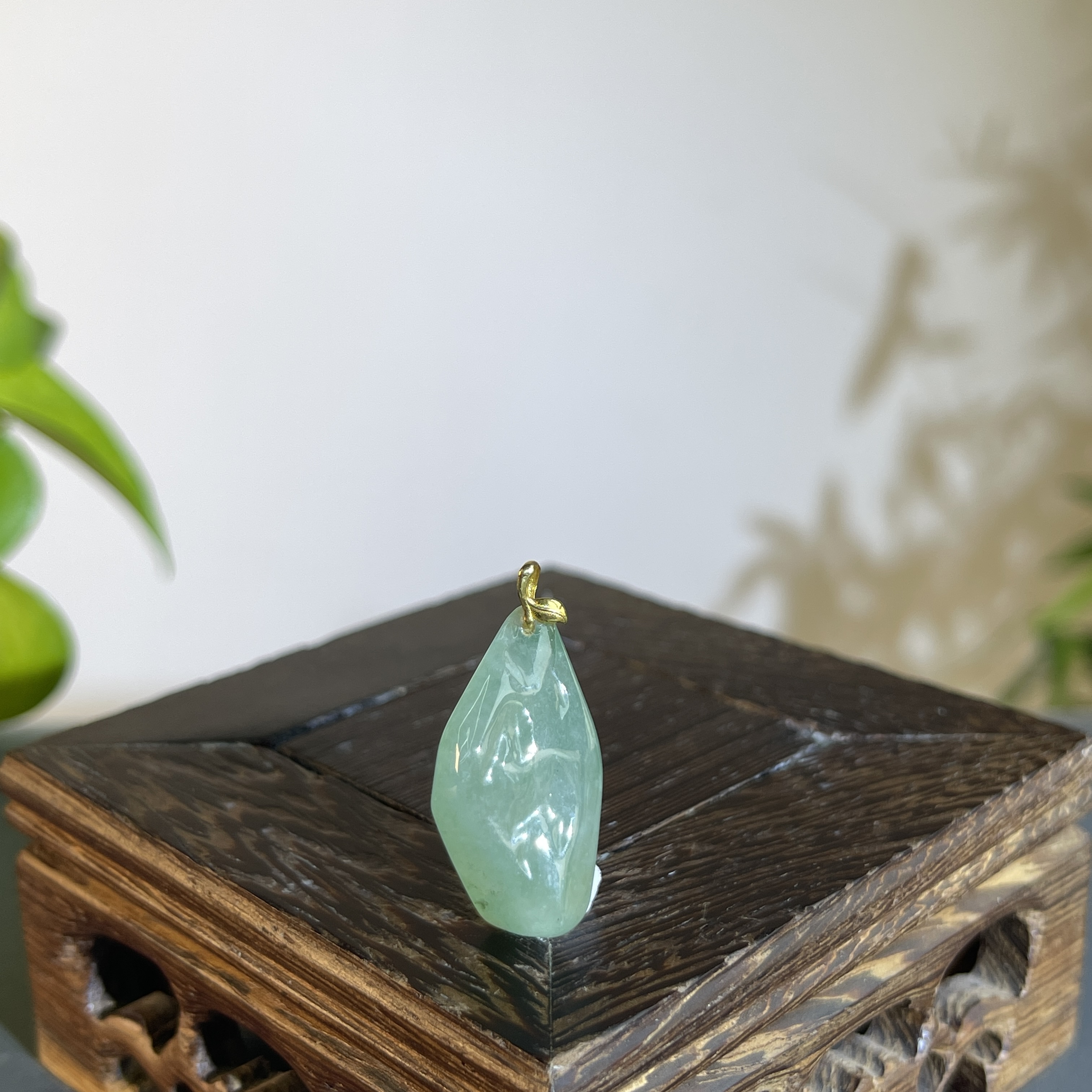 JCW23-28 18K精品天然翡翠A货原石吊坠