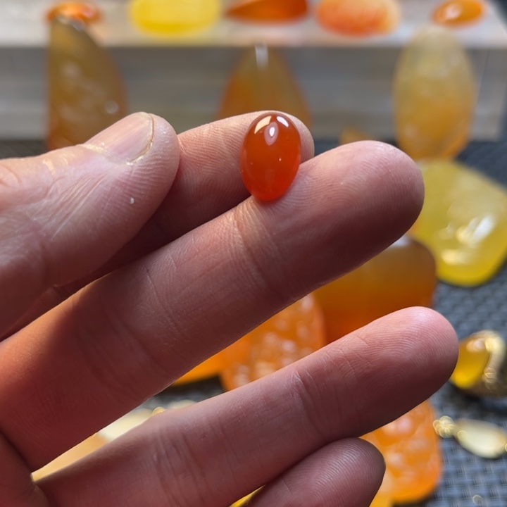 石英质玉未镶嵌旦面