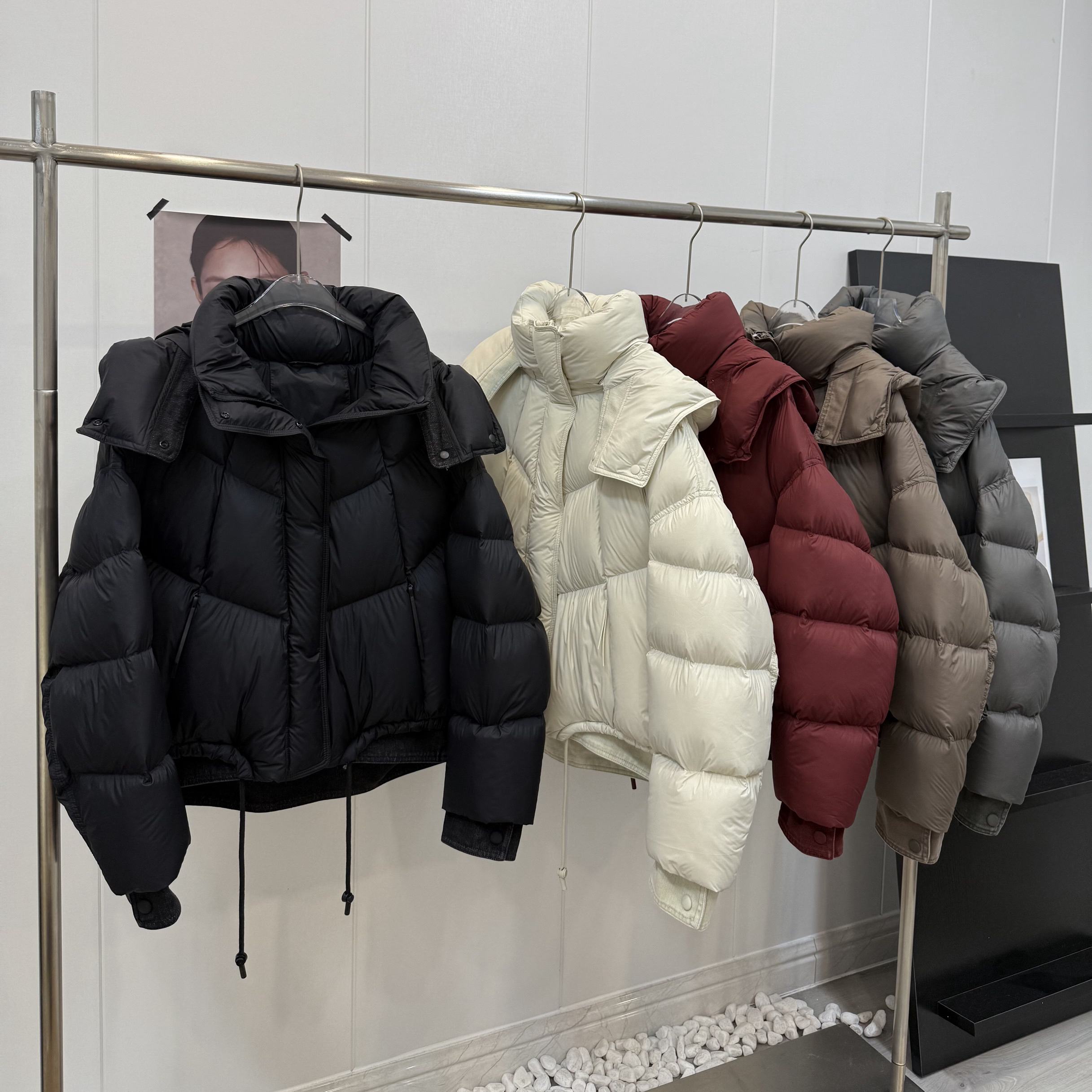 短款连帽牛仔拼接加厚保暖白鸭绒冬季外套