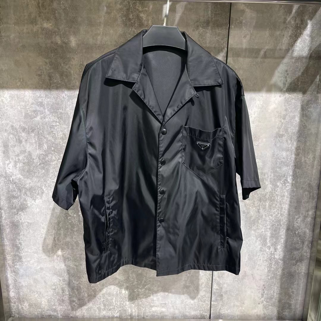 99新 Prada/普拉达 prada再生尼龙半袖衬衫/L码/99新