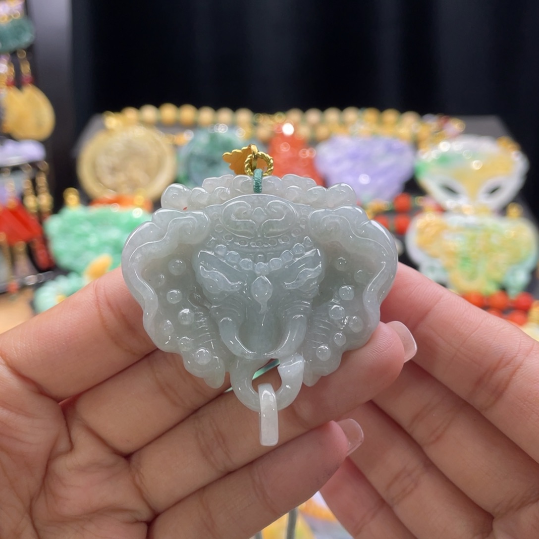 翡翠颈饰未镶嵌代编织