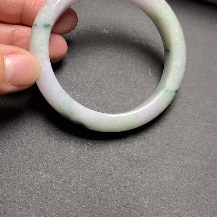 翡翠颈饰未镶嵌56圈