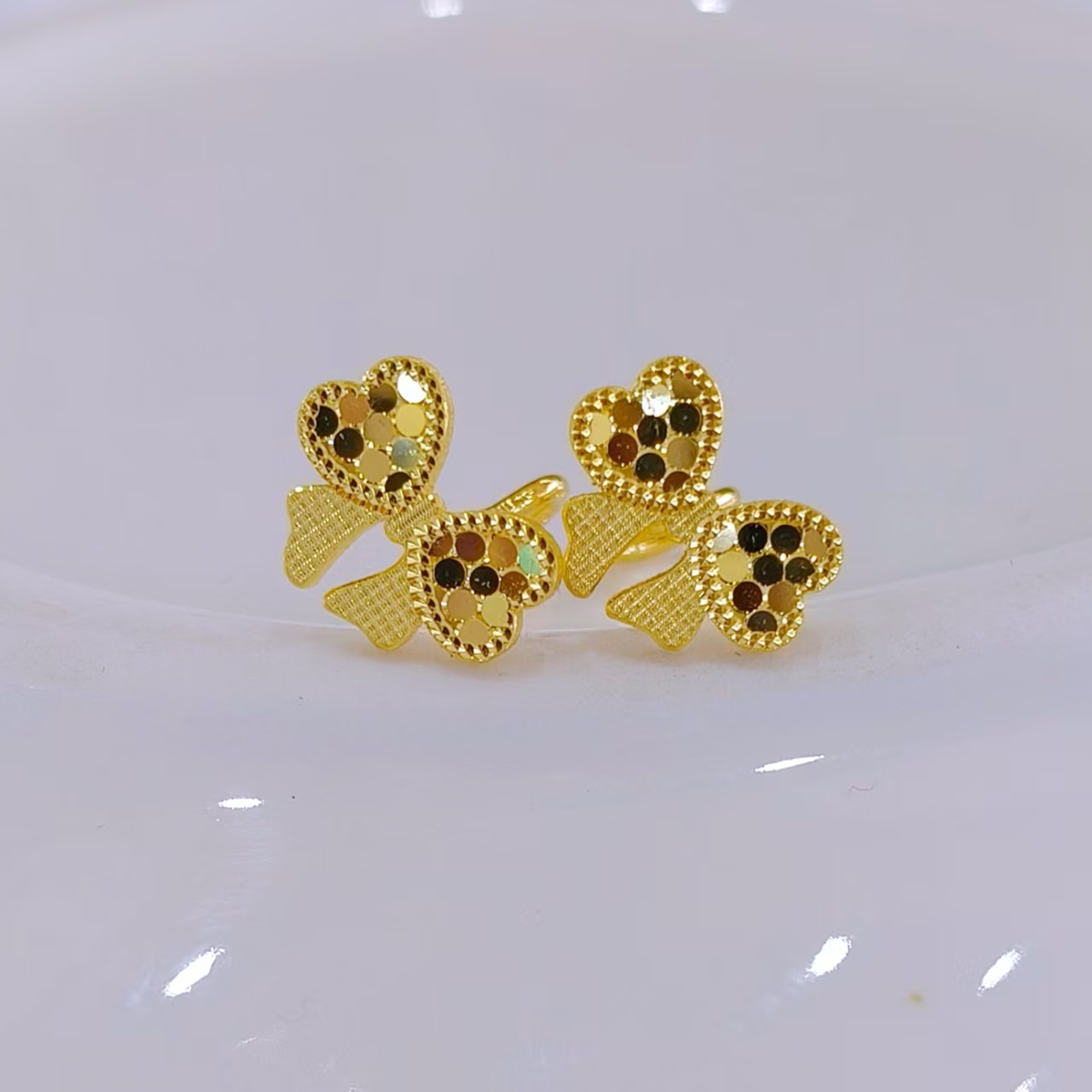 【富远黄金】足金鱼鳞蝴蝶结弯针耳钉FYHR01010773