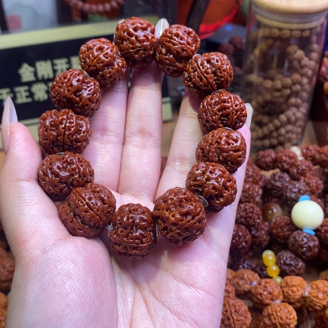 金刚菩提手串205肉玉化