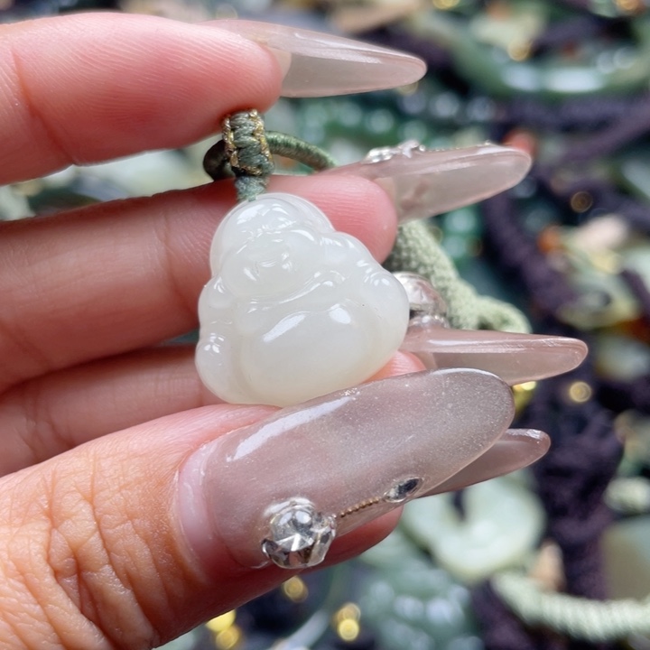 和田玉颈饰未镶嵌