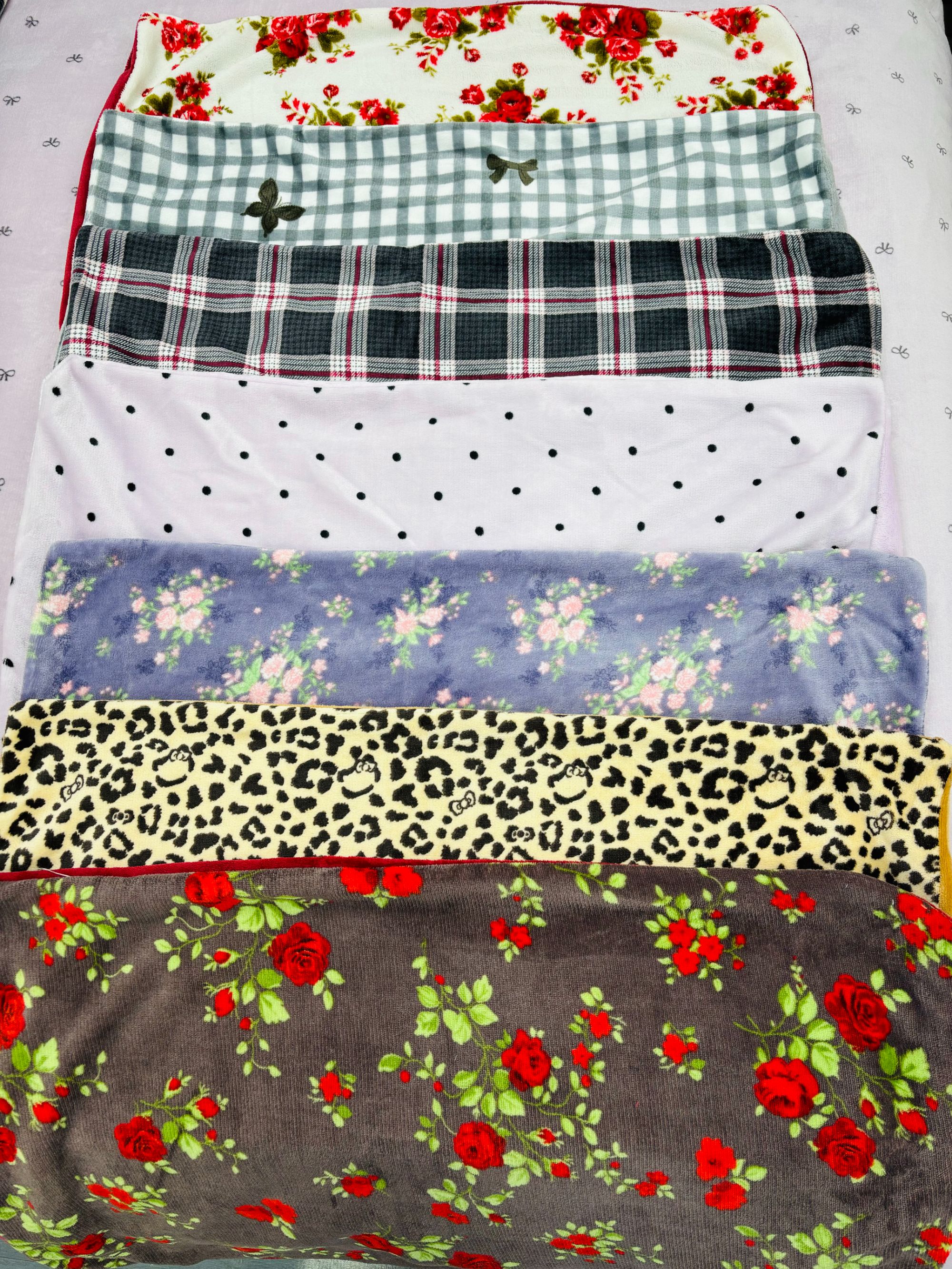 新品-印花牛奶绒枕套一对（颜色随机）