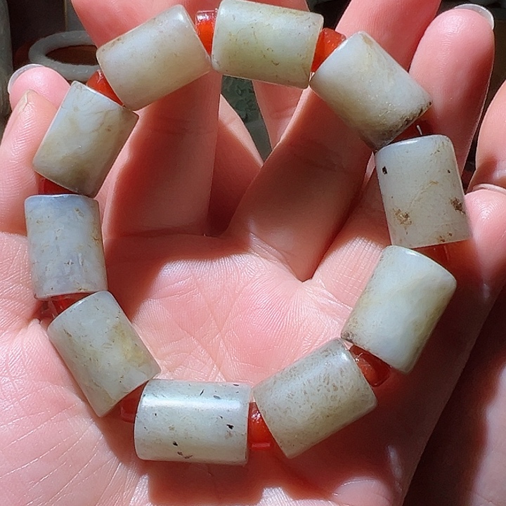 和田玉颈饰未镶嵌