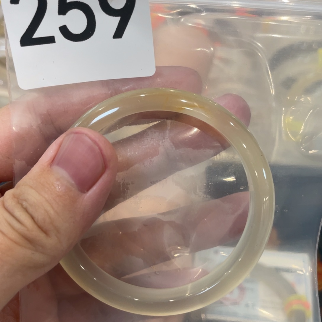 玛瑙/玉髓手镯未镶嵌木*。259