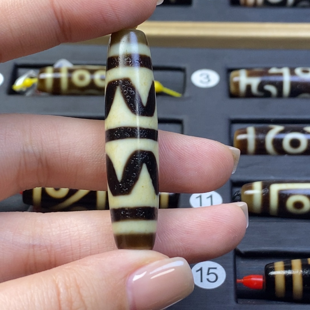 你***6玛瑙/玉髓（覆膜）未镶嵌颈饰