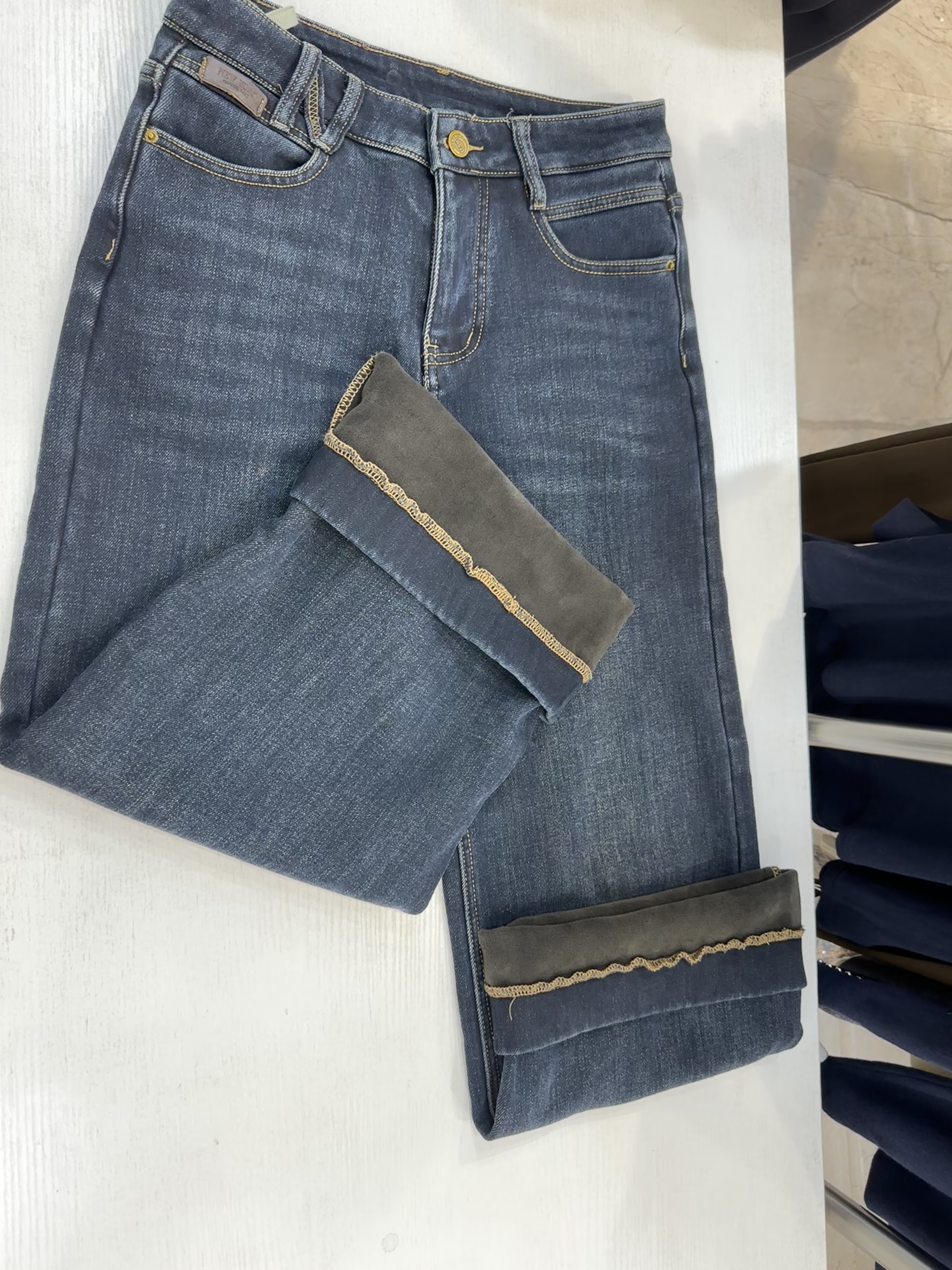 【豪门尚品】秋冬加绒加厚复古蓝直筒牛仔裤MM953