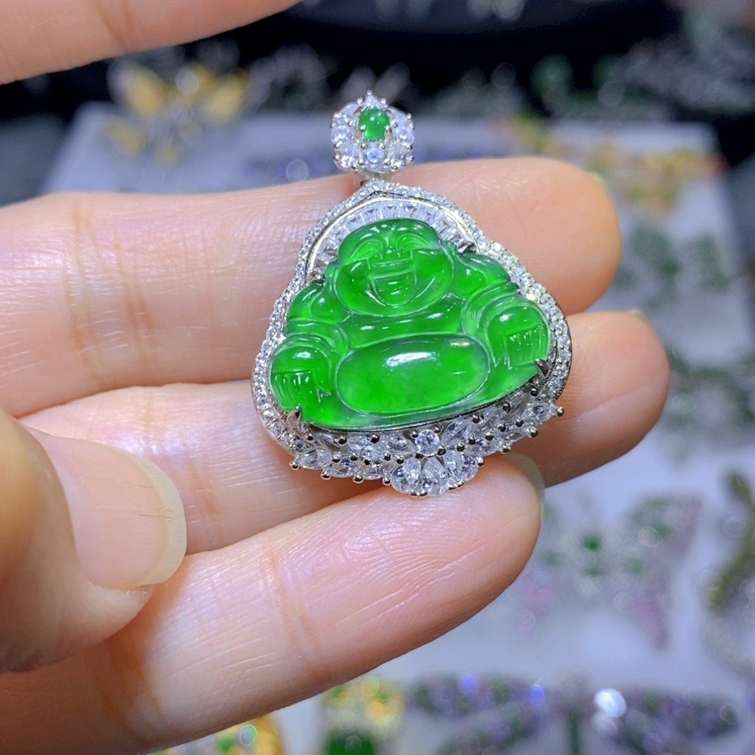 翡翠颈饰银S925镶嵌天然翡翠