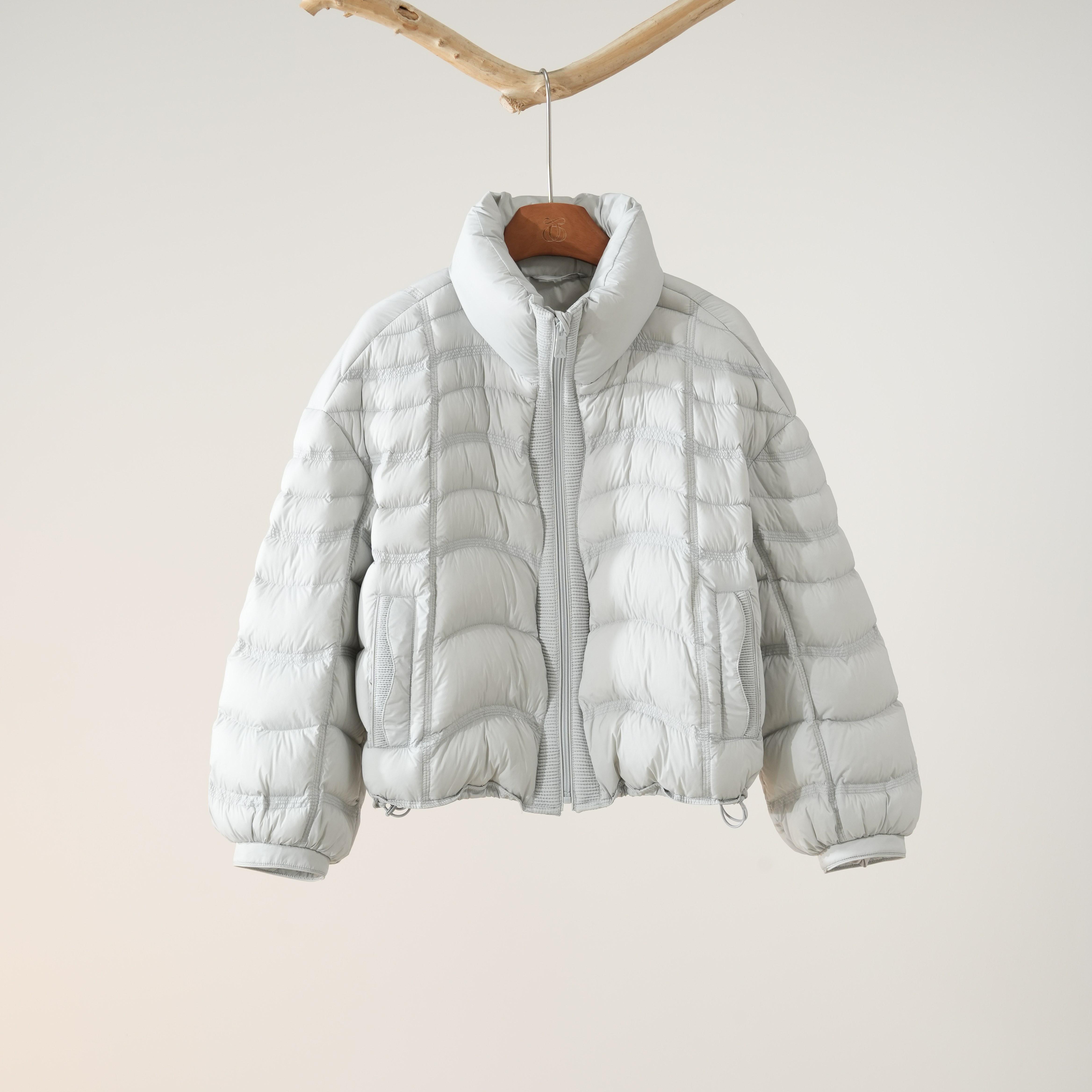 西子/90白鹅绒安心绒泡芙排骨防风羽绒服/YRYF0441