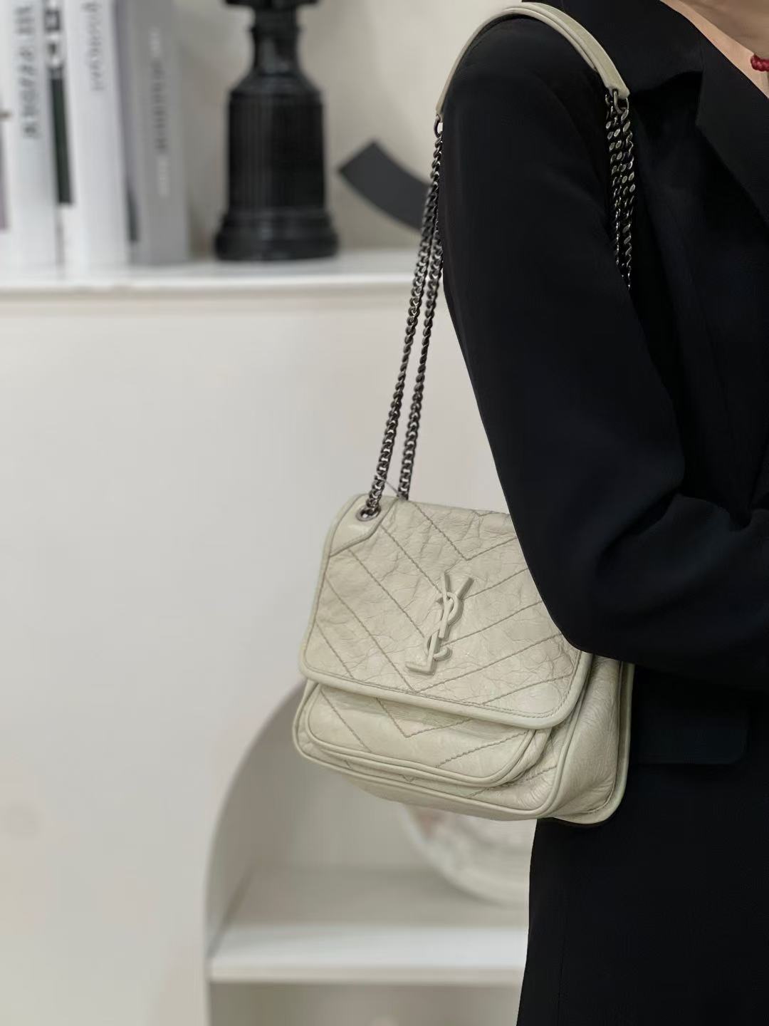 99新 YSL/圣罗兰 niki小号白银d扣单肩斜挎包/甄选