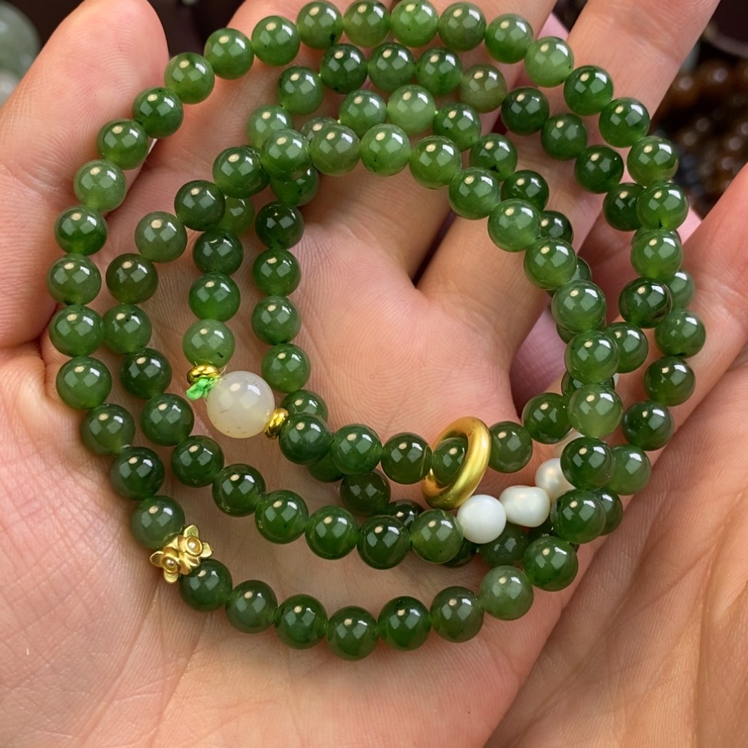 和田玉颈饰未镶嵌