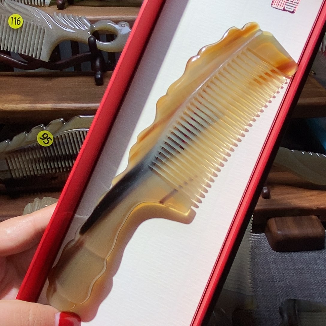 78 枫叶牛角梳牛角梳